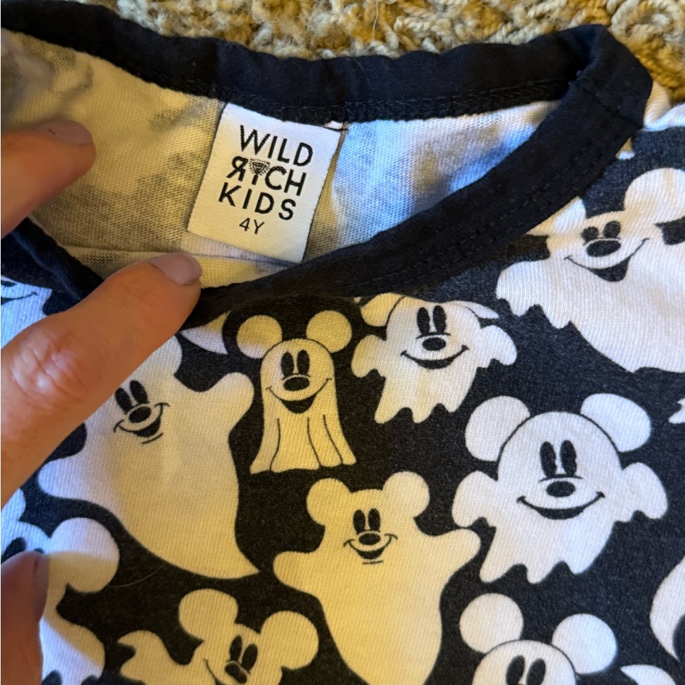 Wild Rich Kids Mickey Ghost Print Kids Tee - Picture 2 of 2